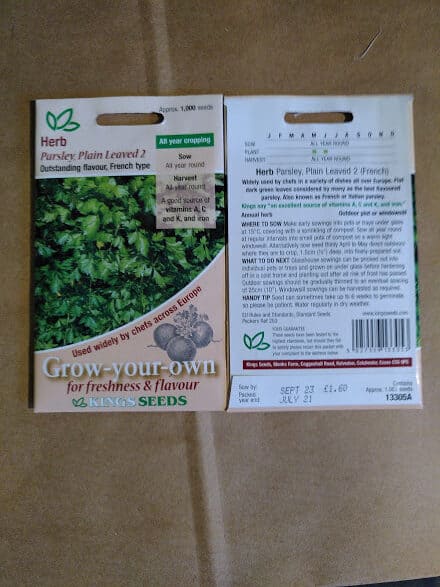 Parsley Plain Leaved seeds